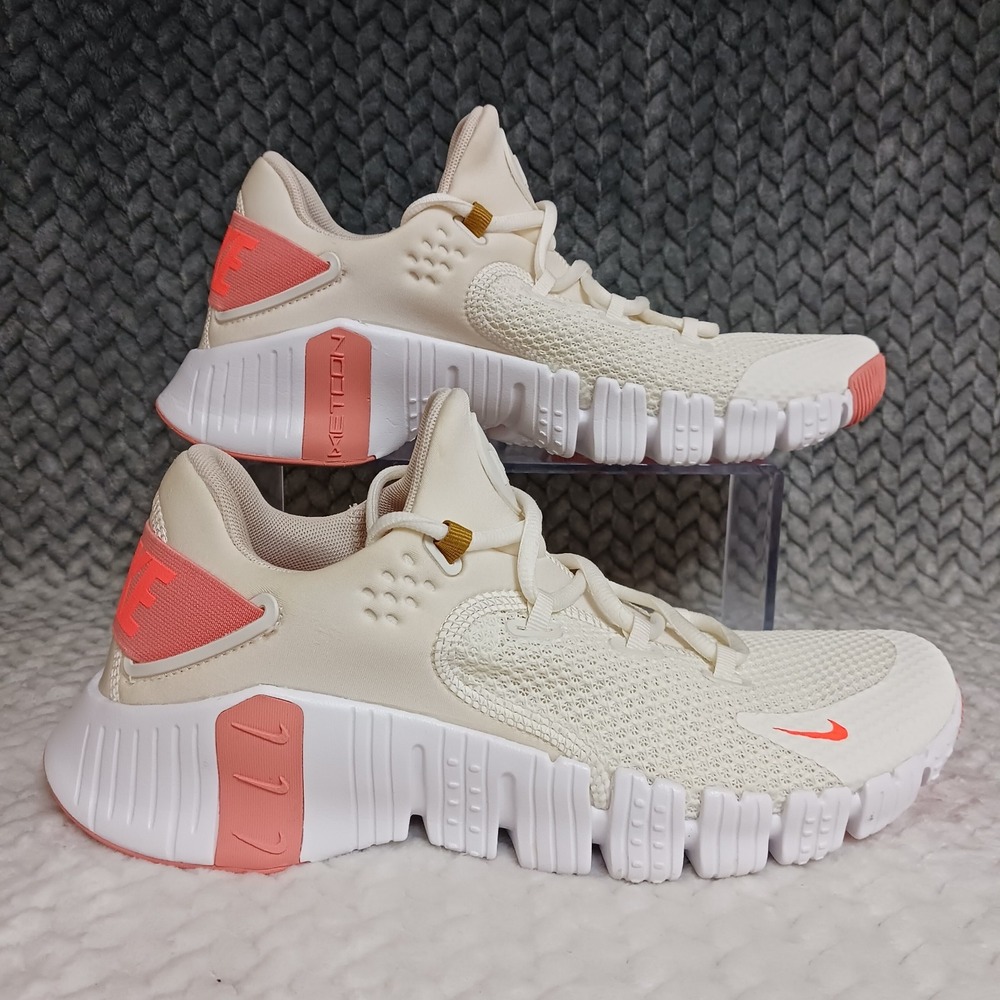 Nike Free Metcon 4 Sail Total Orange Women's Training Running Shoes Size 10.5